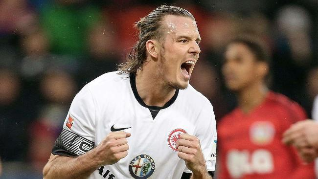 体育直击CBA：陈林坚伤退 福建104比113不敌四川